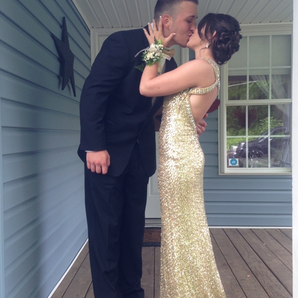La Femme gold Sequin Prom Dress - Picture 2 of 5